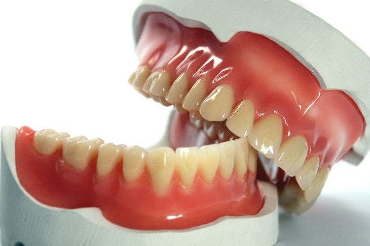 oradent-servicii-proteica-dentara oradent-servicii-proteica-dentara